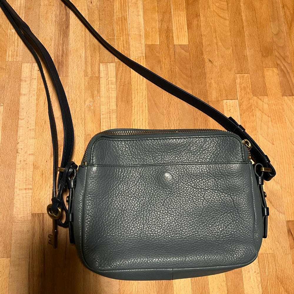Fossil Women's Goggly Eye Crossbody Bag in Pink and Gray - Picture 3 of 7